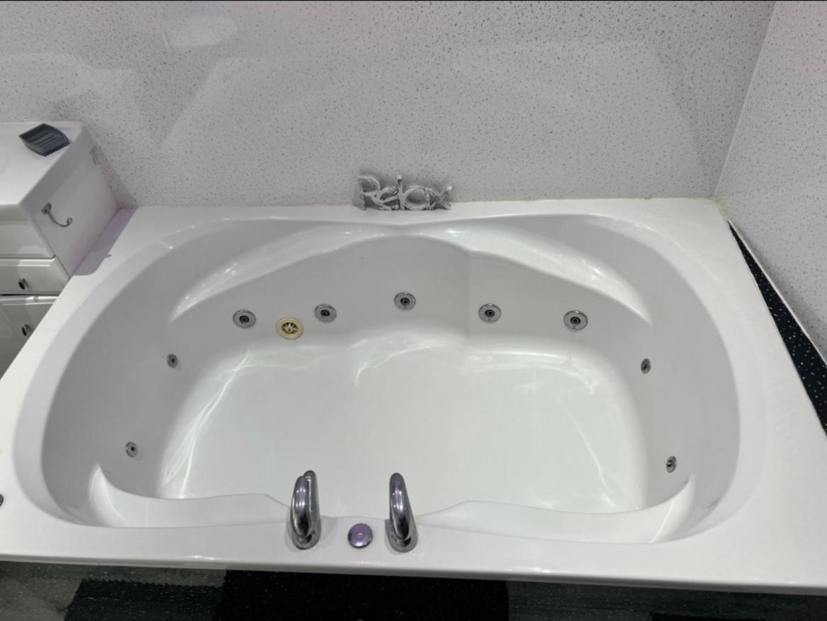 Sea View Lavish Apartment Sky Tv Whirlpool Bath Huge Balcony Newly Refurbished Bridlington Eksteriør bilde